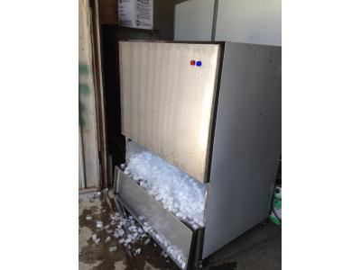 ارومیه-تولید و فروش دستگاه  یخساز حبه ای و قالبی ، یخ ساز 